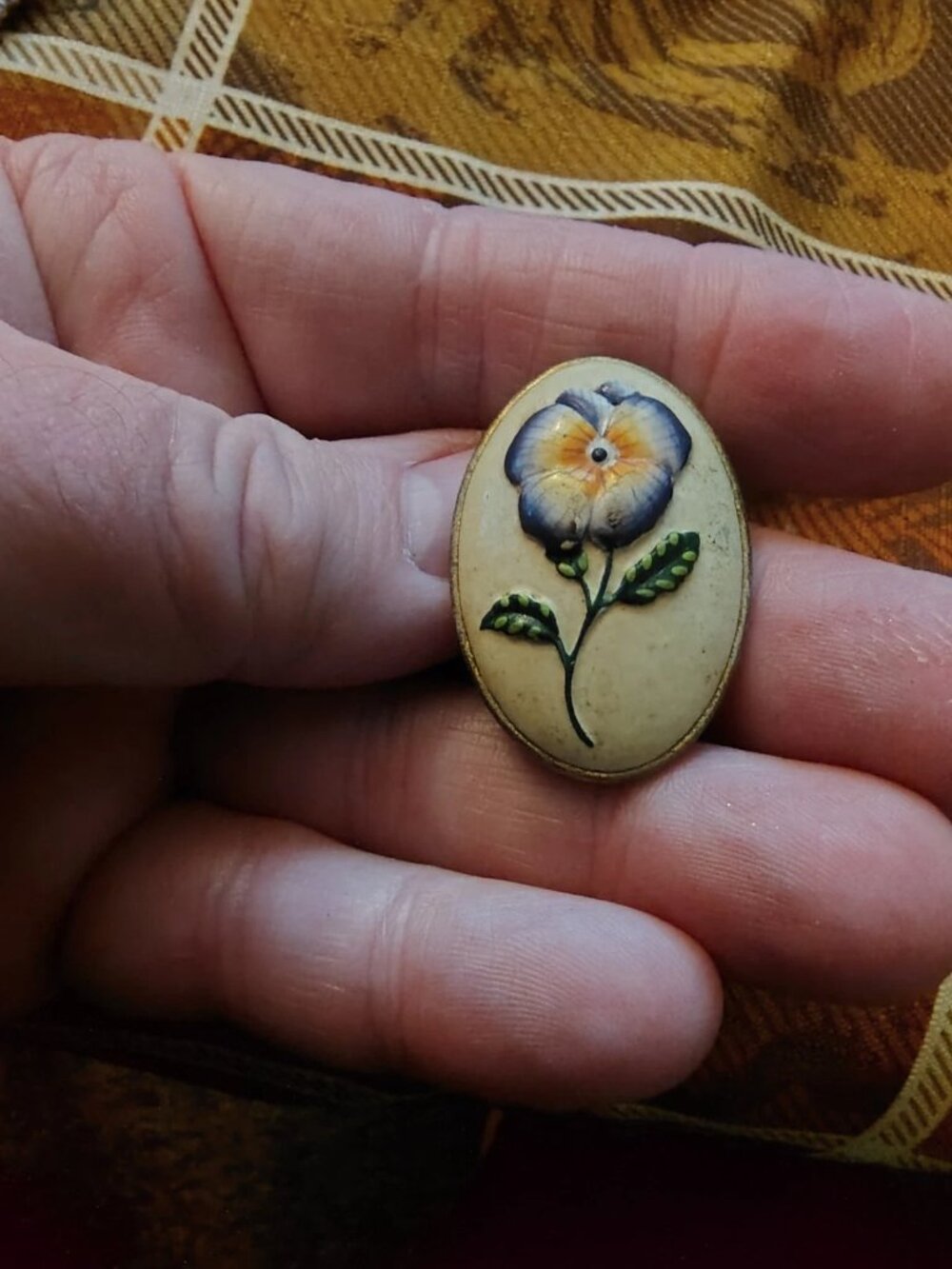 Vintage ladies pin